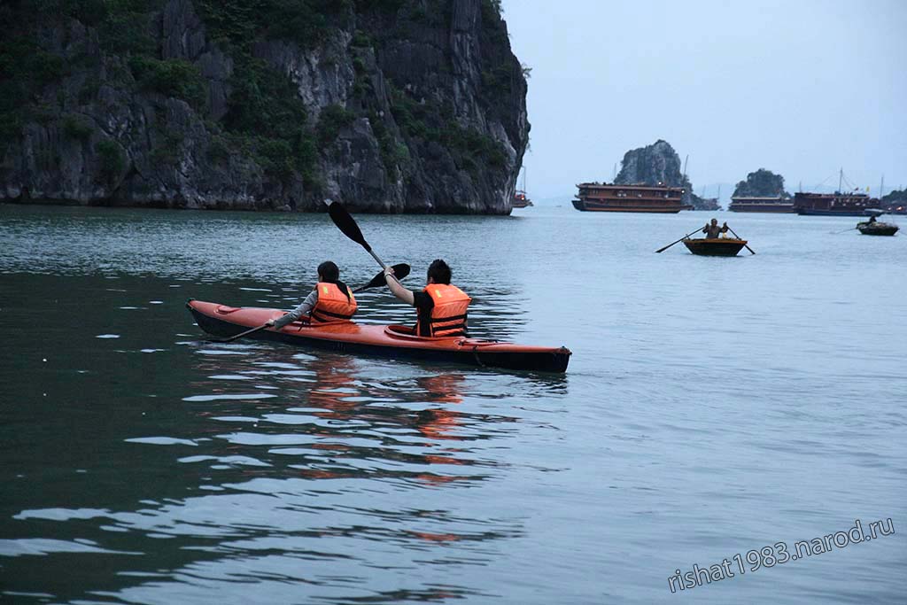 IMG_4594.jpg - It's really fantastic to paddle across that big rocks