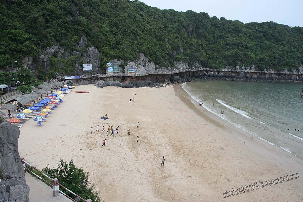 IMG_4827.jpg - Cat Ba island beach