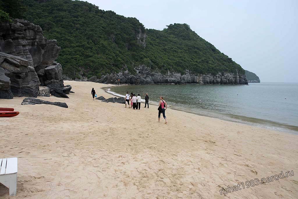 IMG_4841.jpg - Cat Ba island beach