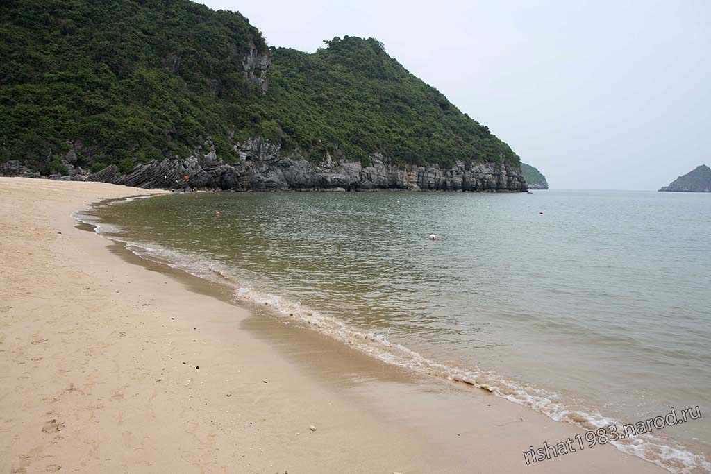 IMG_4845.jpg - Cat Ba island beach