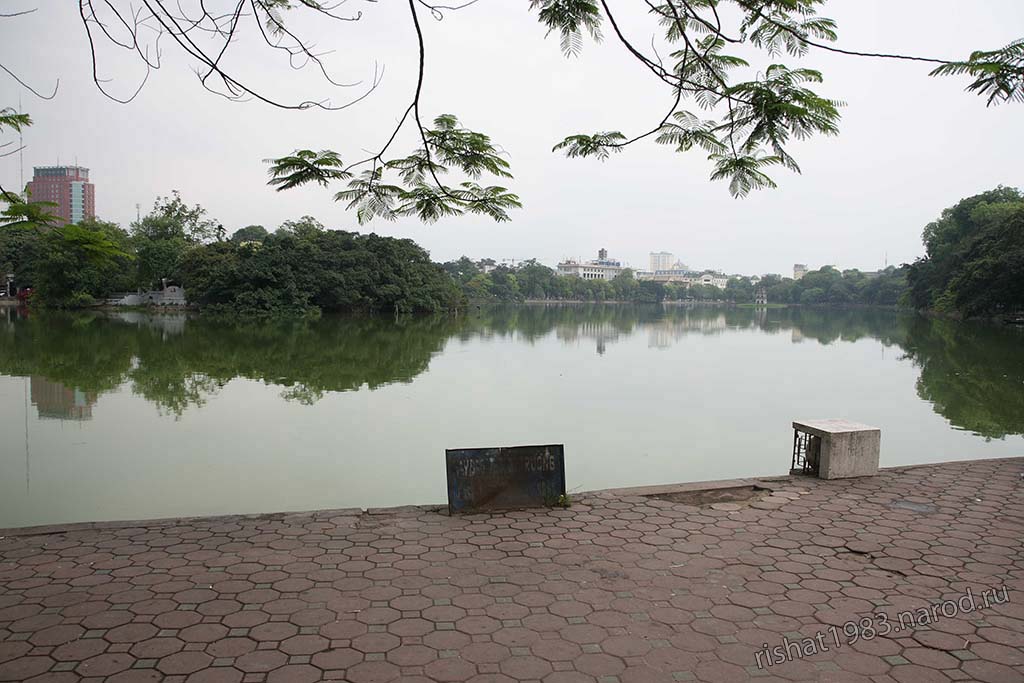 IMG_4097.jpg - Hoan Kiem Lake